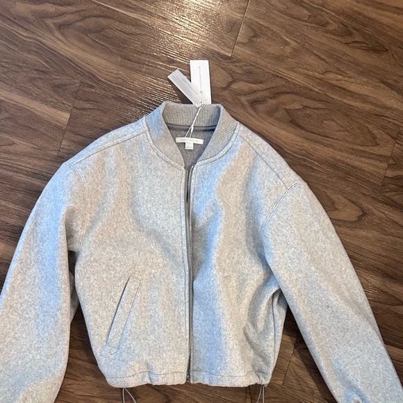 NWT Travis Mathew Gray zip up jacket for women size XS - Picture 2 of 8